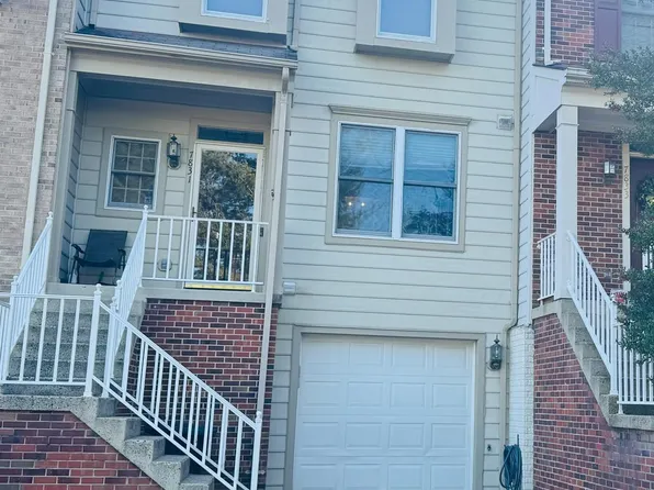 7831 Sabre Ct, Manassas, VA 20109