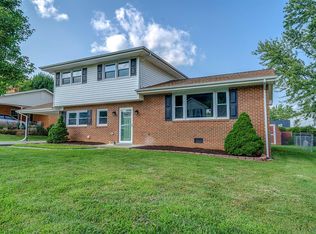 2817 Tully Dr, Roanoke, VA