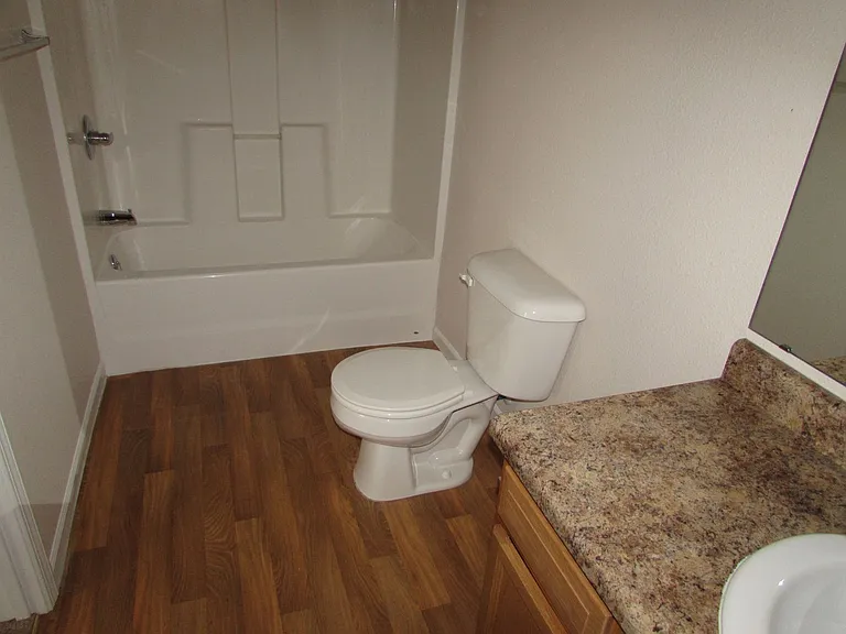 106 Daniels Ct — Photo 9
