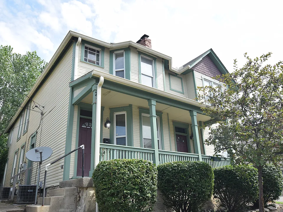 72 E 6th Ave