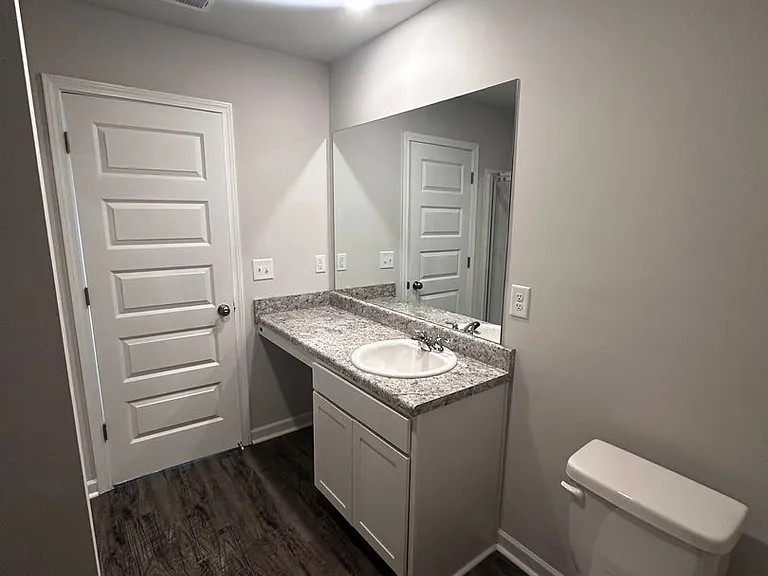 70 Cypress Ct — Photo 6
