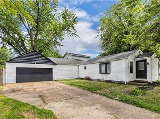 729 Kenilworth Ave, Sheffield Lake, OH