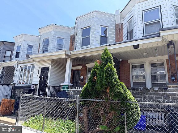 3rd image of 266 W Wellens Ave