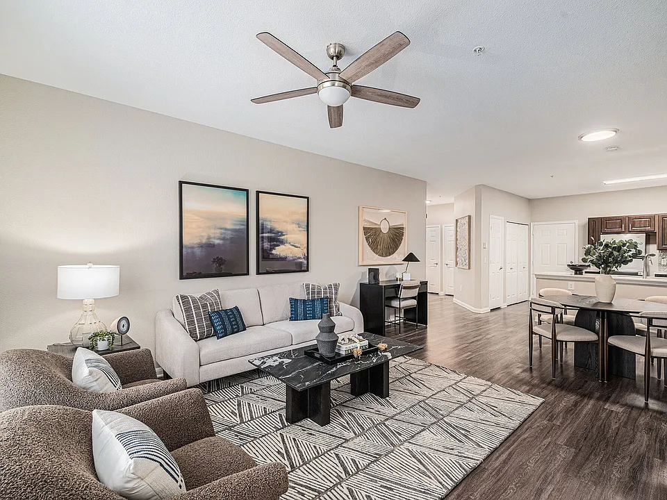 Creekside at Highlands Ranch