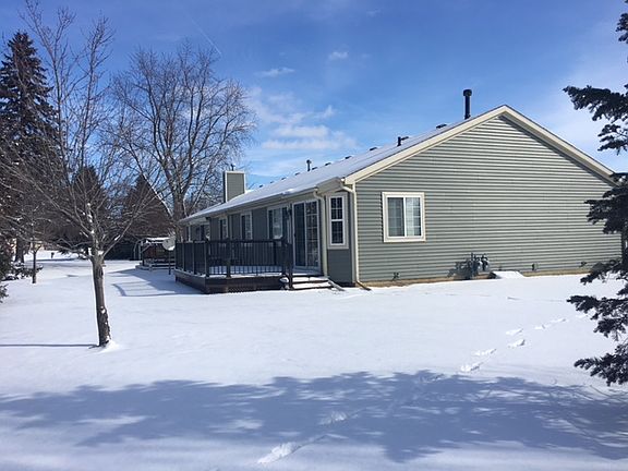 3rd image of 2492 Chesapeake Dr