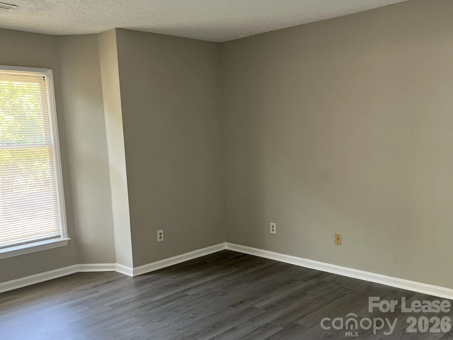 2 bed, 2.0 bath, $1,300 — Photo 4