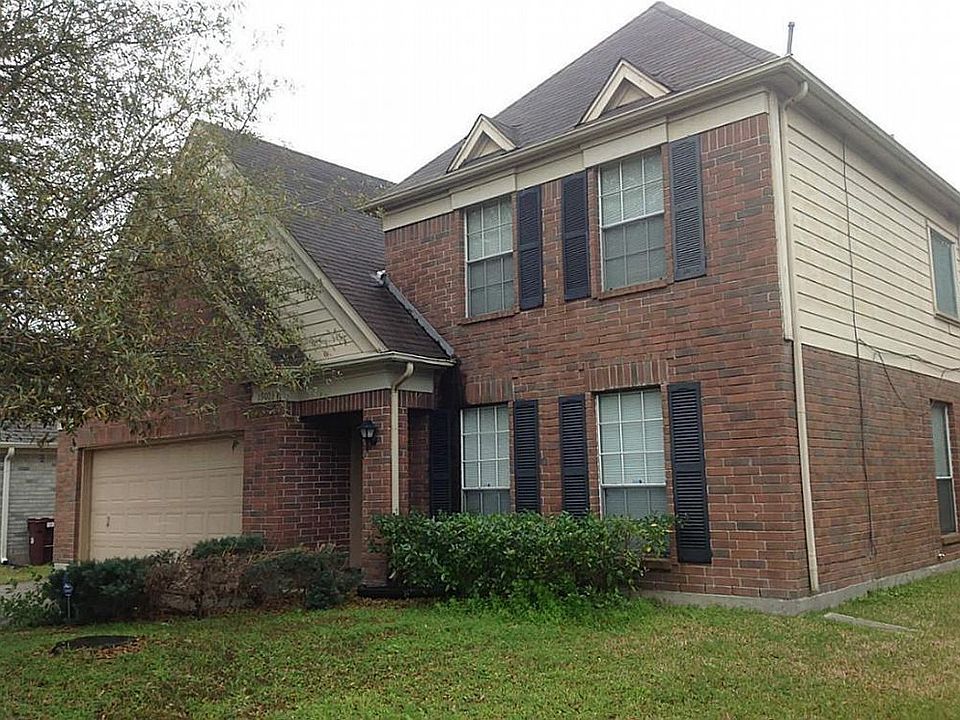1st image of 19003 Dee Woods Dr