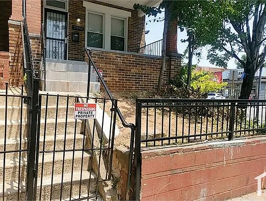 2882 Mayfield Ave — Photo 43