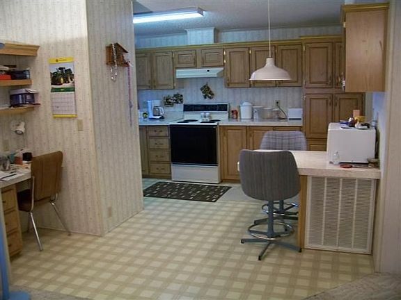 5th image of 636 Jeremy Dr