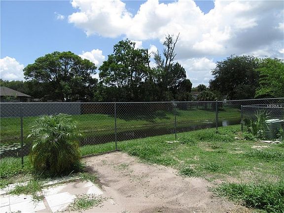 5th image of 706 Royal Palm Dr