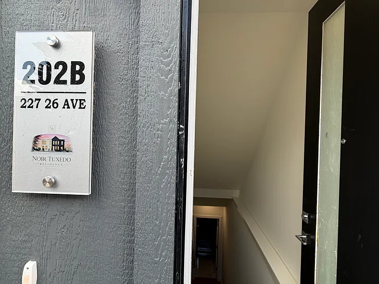 227 26th Ave NE #201-B — Photo 11