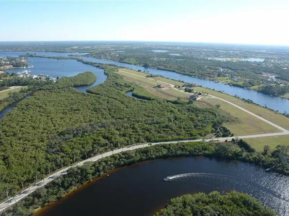 237 SE Via Sangro, Port Saint Lucie, FL 34952