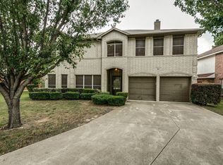 812 Sebring Dr, Cedar Hill, TX 75104
