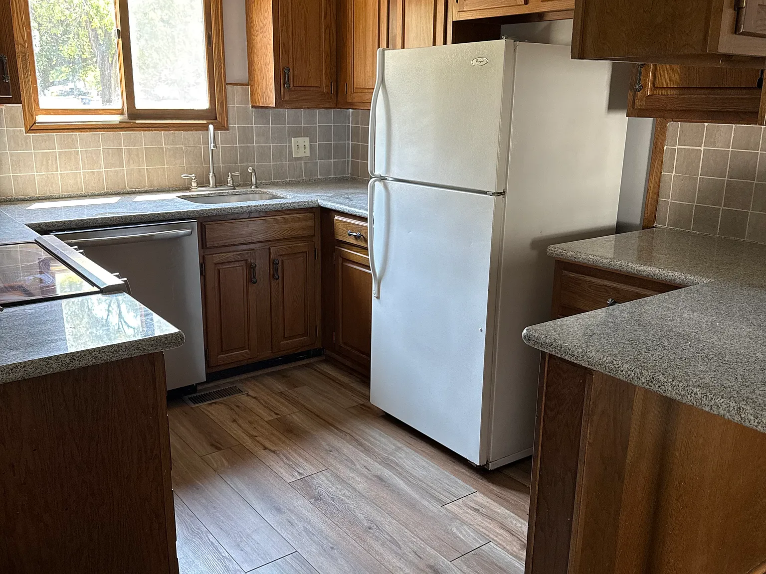 4 bed, 1386 sqft, $1,500 — Photo 2