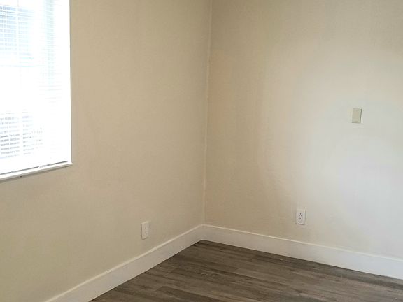 5th image of 300 5th St #B