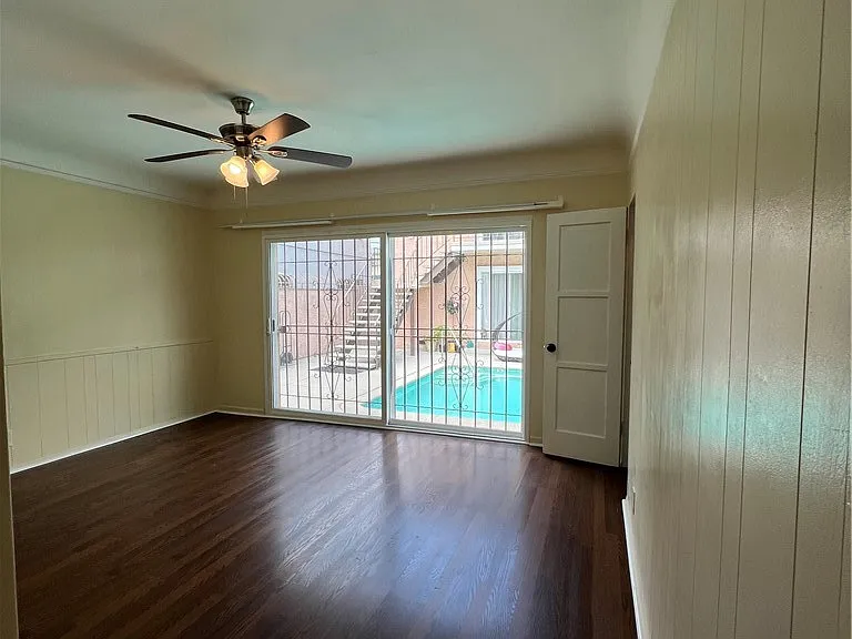 1933 S Corning St — Photo 17