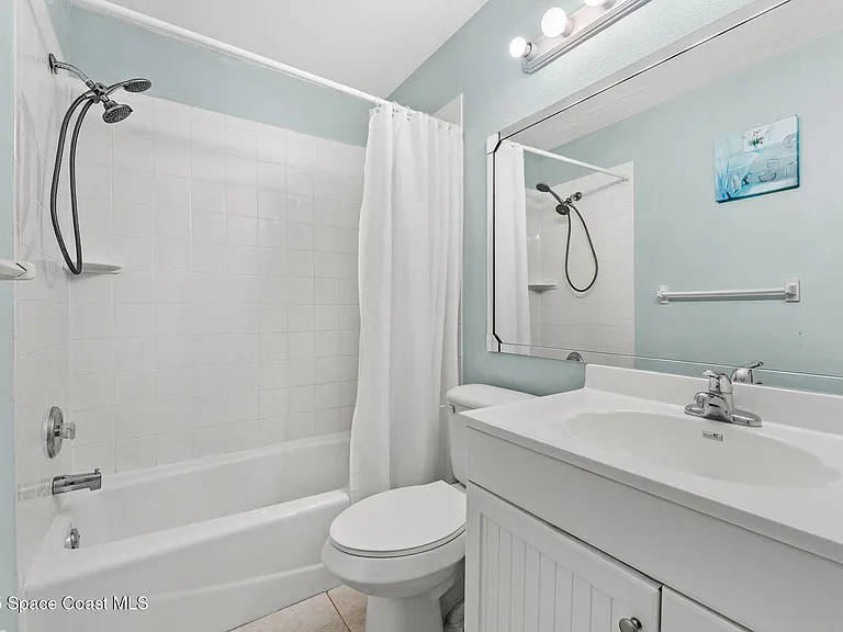 220 Beach Park Ln #75 — Photo 11