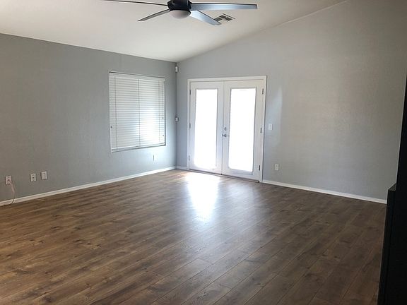 3rd image of 12609 W Fairmount Ave