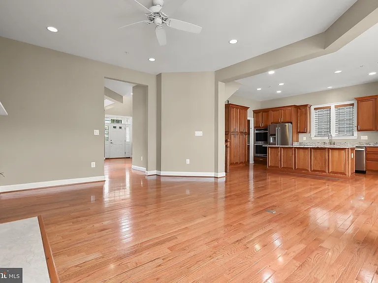 11426 Ellington St — Photo 25