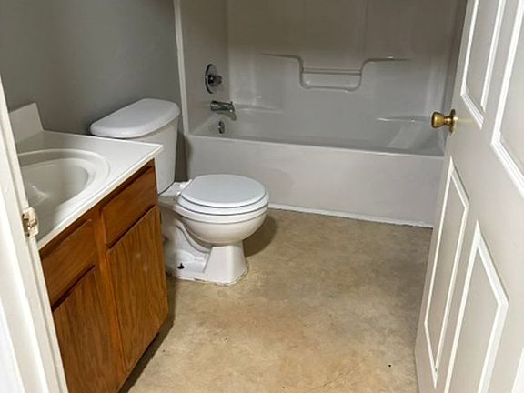 3rd image of 600 River Wynd Dr #207