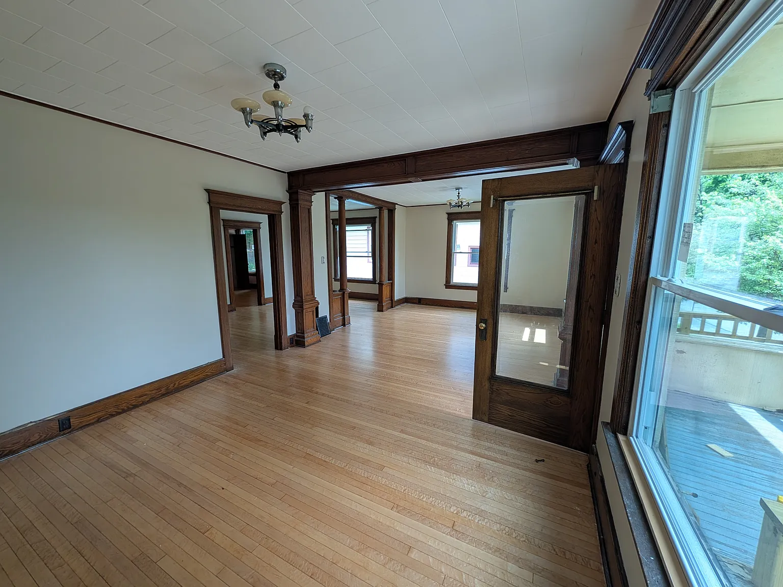 3 bed, 1100 sqft, $1,400 — Photo 4
