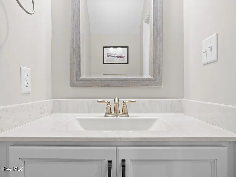127 Lark Dr — Photo 23