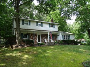 29 Hills Rd, Ballston lake, NY 12019