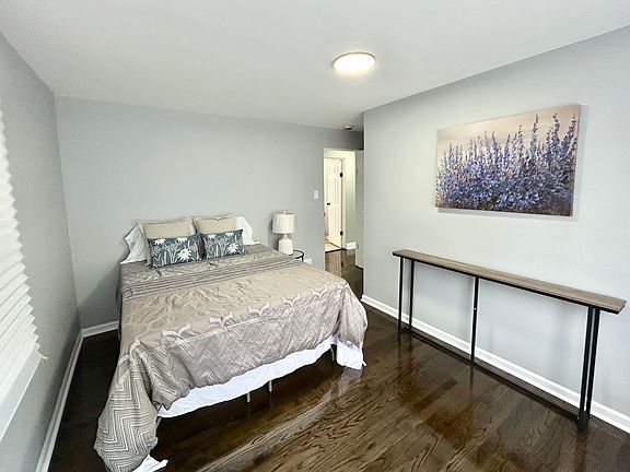 3rd image of 1118 Pennsylvania St #1