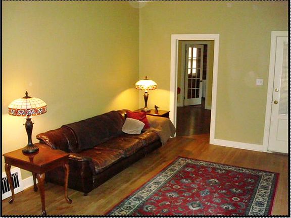 2nd image of 118 Newell St