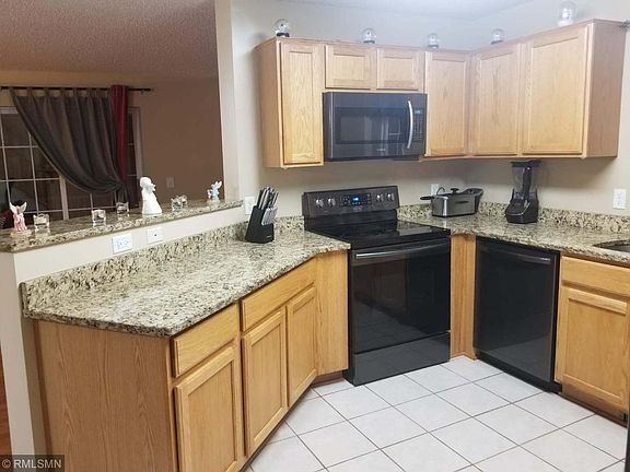 4th image of 350 Brickyard Dr