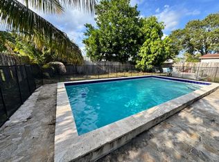 867 Caroline Cir, West Palm Beach, FL 33413