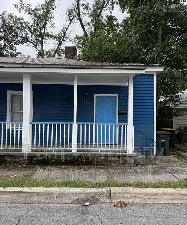 619 Kline St