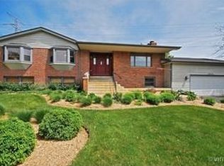 23W176 Great Western Ave, Glen Ellyn, IL 60137