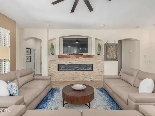 4131 W Saddlehorn Road, Phoenix, AZ 85083