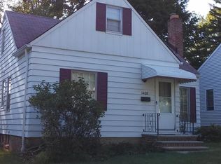 1408 Cranover Rd, Lyndhurst, OH 44124