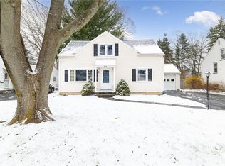 102 Menard Dr, Rochester, NY 14616