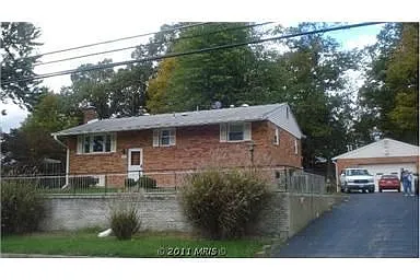 8907 Cheltenham Ave photo 1