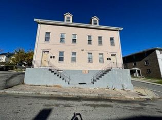 13 Ceres St, Providence, RI 02908