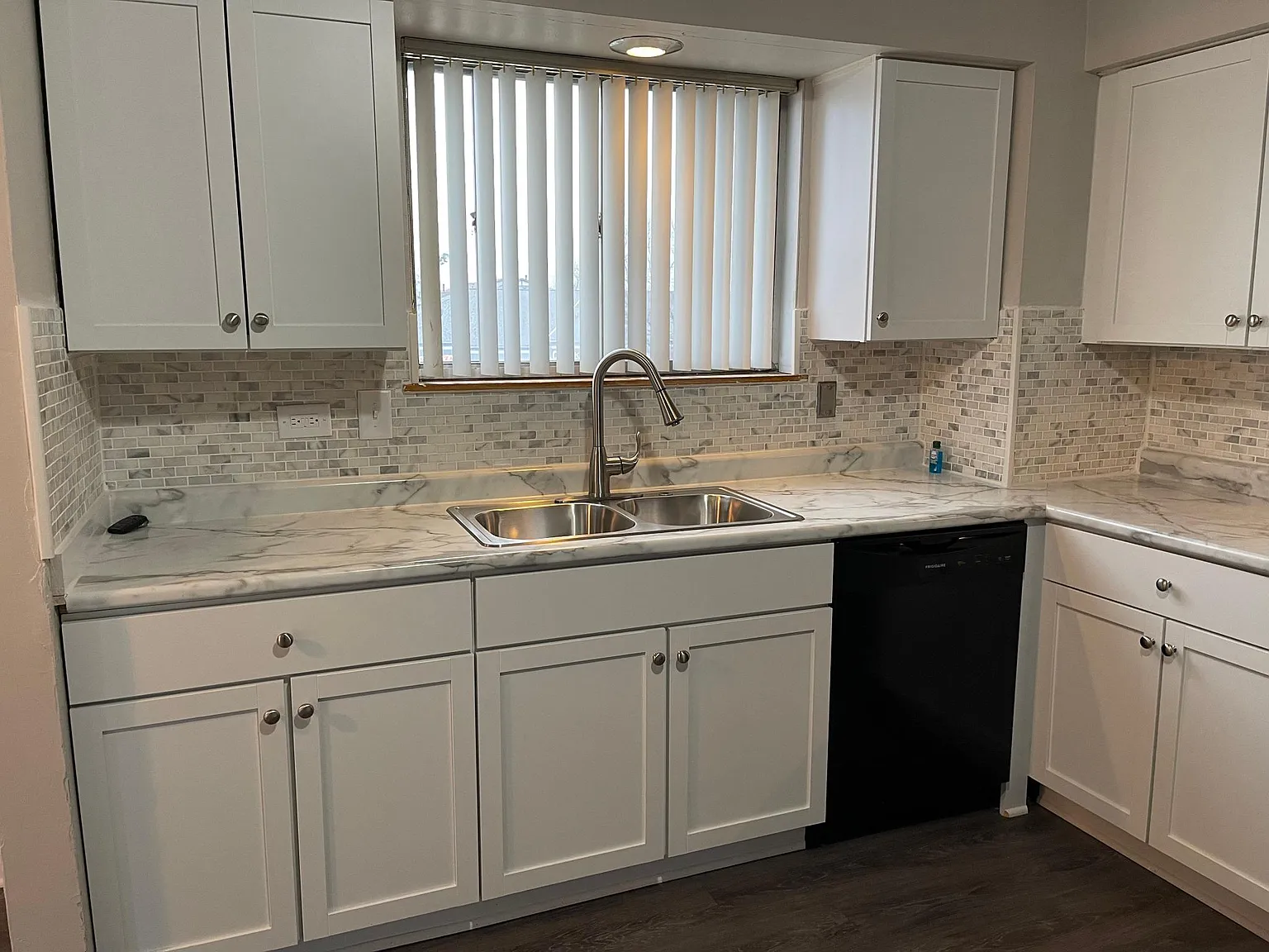 2 bed, 1.5 bath, $1,850 — Photo 3