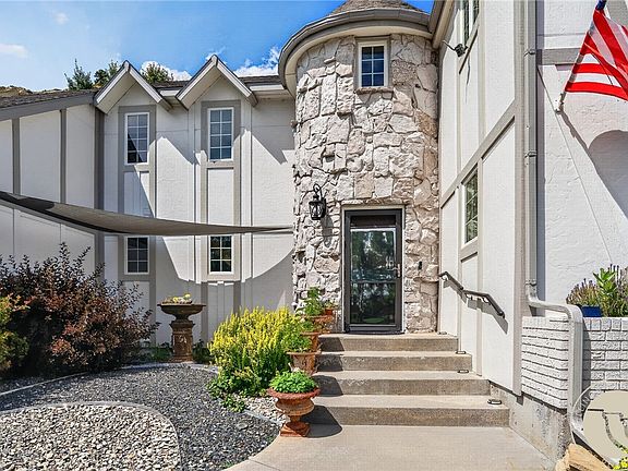 2nd image of 4427 Palisades Park Dr
