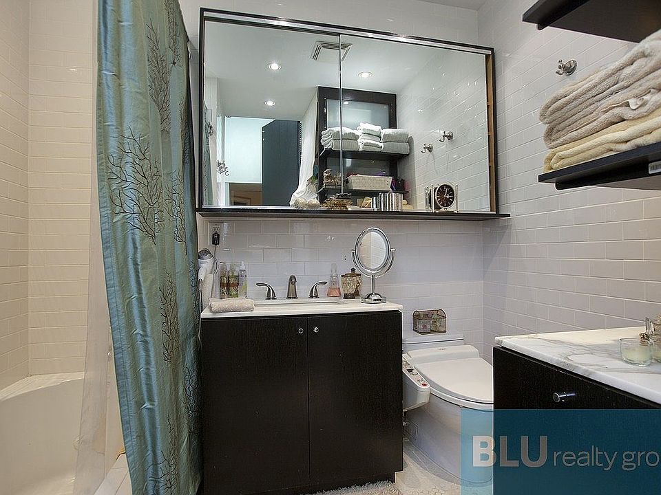 1st image of 454 W 46th St #1E-S