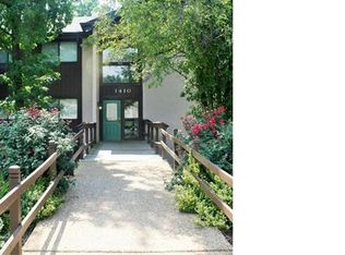 1410 Heritage Lndg UNIT 12, Saint Charles, MO 63303