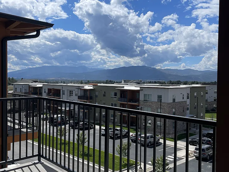 1035SQFT Unit West Facing Patio