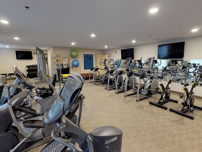 Legacy Heights Apartment Homes — Photo 10