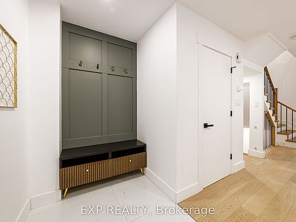 3rd image of 37 Dignard St