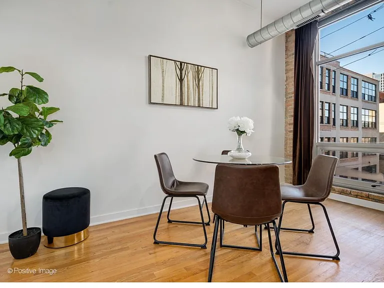 1344 W Madison St #302 — Photo 20