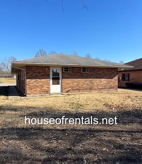 703 Rusty Ln — Photo 11