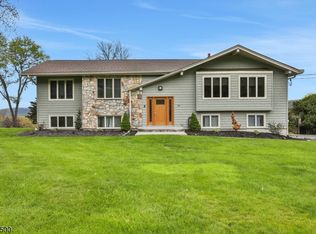 71 Edsall Dr, Sussex, NJ 07461