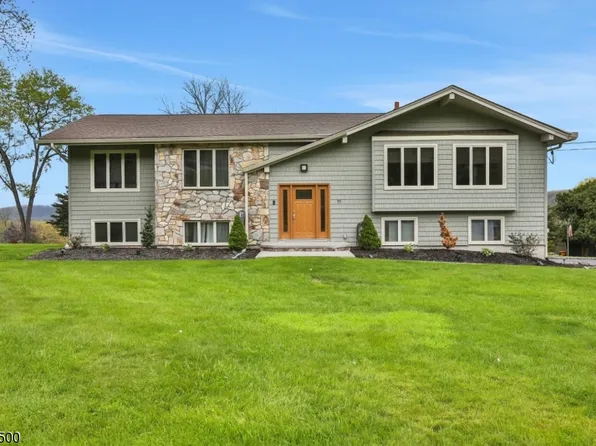 71 Edsall Dr, Vernon Twp., NJ 07461