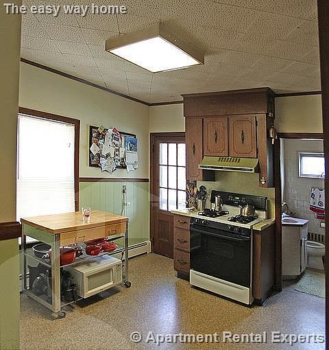 2nd image of 15 Porter St #2
